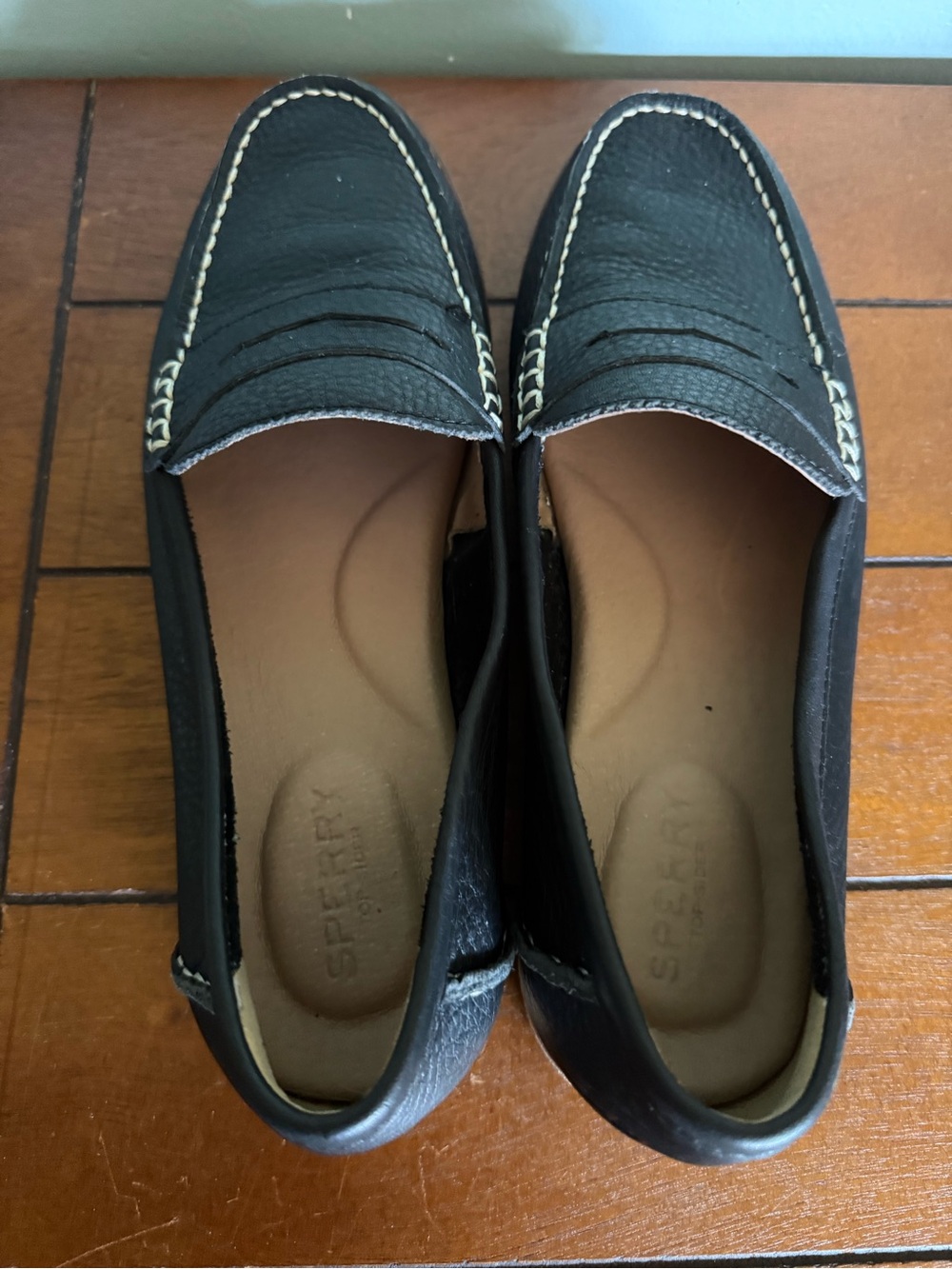 Sperry Women’s Black Leather Seaport Penny Loafer Size 9.5 - Picture 4 of 8